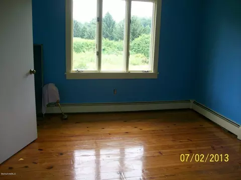 110 Root Ln, Sheffield, MA 01257 photo 2