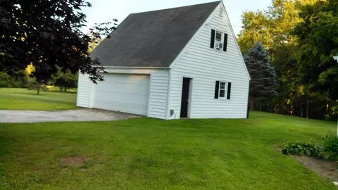 29 Frederic Ln, Sheffield, MA 01257 photo 14