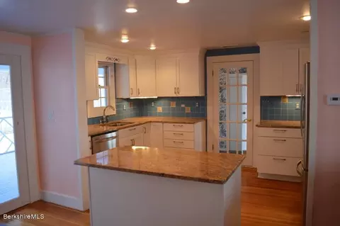 176 High St, Lee, MA 01238 photo 5