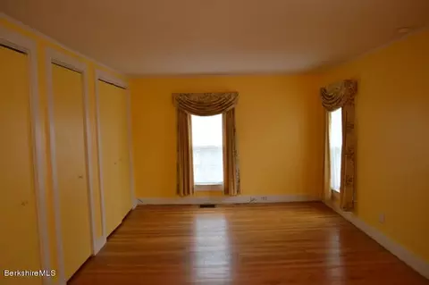 176 High St, Lee, MA 01238 photo 16
