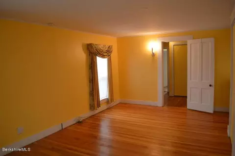 176 High St, Lee, MA 01238 photo 15