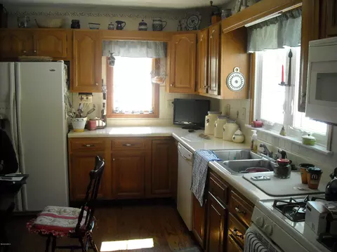 55 Pease Ter, Lee, MA 01238 photo 7