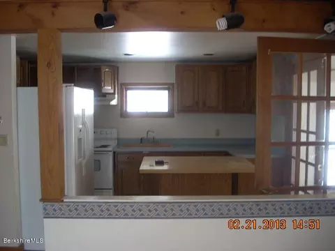 433 E Otis Rd, Otis, MA 01253 photo 4