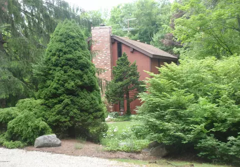 445 Beech Tree Ln, Becket, MA 01223 photo 19
