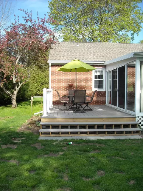 40 Parkview Ter, Lee, MA 01238 photo 12