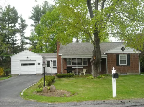 40 Parkview Ter, Lee, MA 01238 photo 19