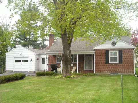 40 Parkview Ter, Lee, MA 01238 photo 20