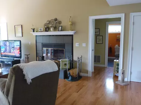30 Birch St, Lee, MA 01238 photo 3