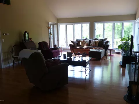 30 Birch St, Lee, MA 01238 photo 4