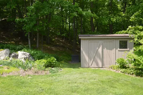 5 Navin Hts, Lee, MA 01238 photo 23