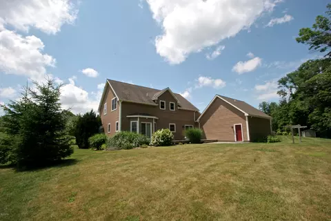 51 Fox Run, Lee, MA 01238 photo 25