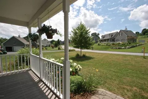 51 Fox Run, Lee, MA 01238 photo 2