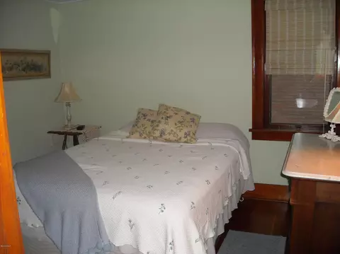 75 Circular Ave, Lee, MA 01238 photo 27