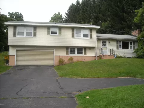 330 Pleasant St, Lee, MA 01238 photo 1