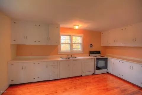 25 Jerusalem Rd, Tyringham, MA 01264 photo 10