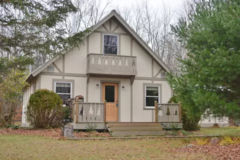 809 County Rd, Becket, MA 01223 photo 1