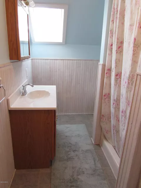 20 David Ave, Lee, MA 01238 photo 13