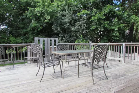 20 David Ave, Lee, MA 01238 photo 17