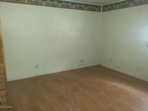 305 Laurel St, Lee, MA 01238 photo 4