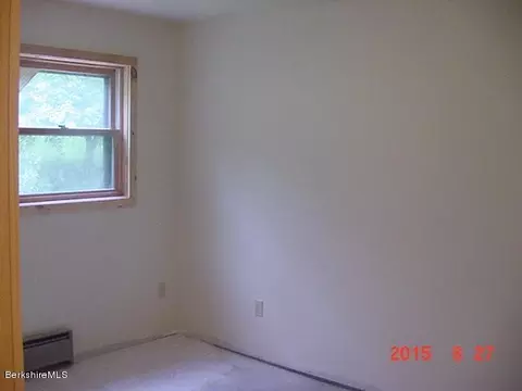 43 Dawn Dr, Becket, MA 01223 photo 12