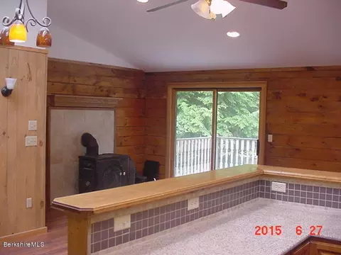 43 Dawn Dr, Becket, MA 01223 photo 5