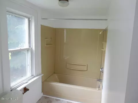 34 School St, Lee, MA 01238 photo 13