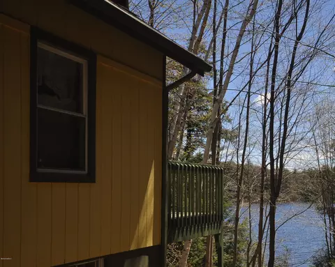 462 E Otis Rd, Tolland, MA 01034 photo 5
