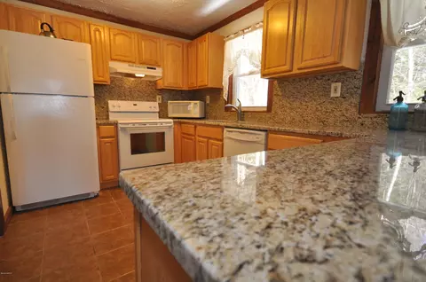 462 E Otis Rd, Tolland, MA 01034 photo 11