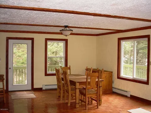 462 E Otis Rd, Tolland, MA 01034 photo 9