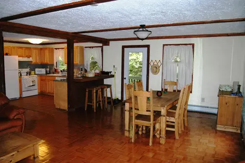 462 E Otis Rd, Tolland, MA 01034 photo 8