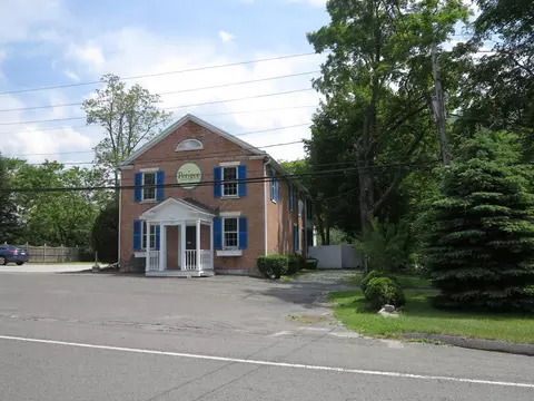 1575 Pleasant St, Lee, MA 01238 photo 1