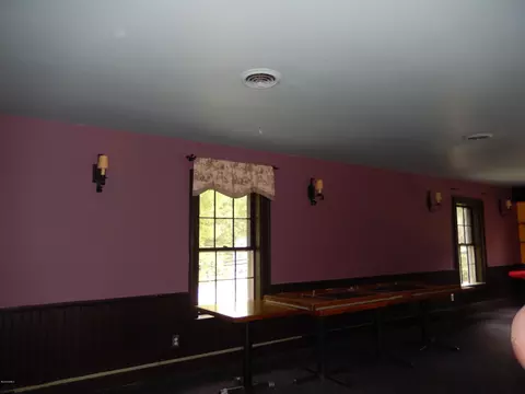 1575 Pleasant St, Lee, MA 01238 photo 7