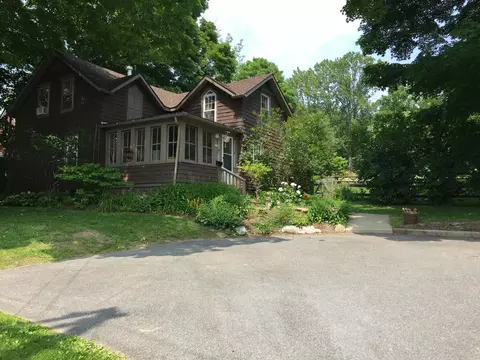 180 Laurel St, Lee, MA 01238 photo 1