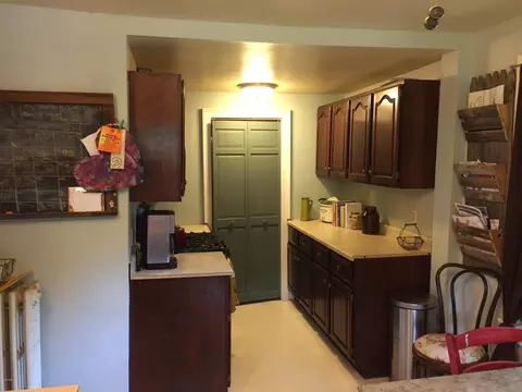 180 Laurel St, Lee, MA 01238 photo 7