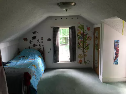 180 Laurel St, Lee, MA 01238 photo 11
