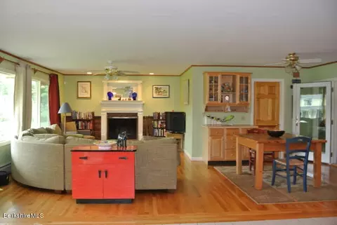 455 Spring St, Lee, MA 01238 photo 2