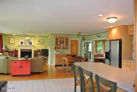 455 Spring St, Lee, MA 01238 photo 17