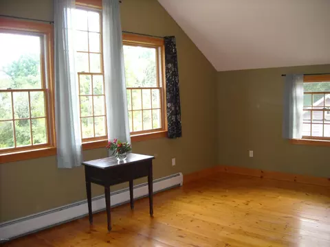 161 E Center St, Lee, MA 01238 photo 23