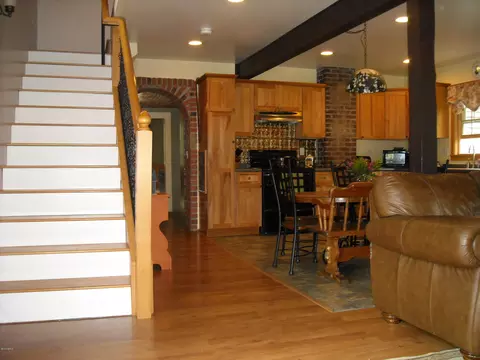 161 E Center St, Lee, MA 01238 photo 13