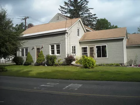 161 E Center St, Lee, MA 01238 photo 42