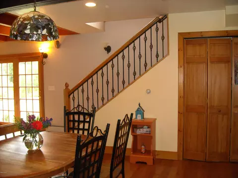161 E Center St, Lee, MA 01238 photo 18