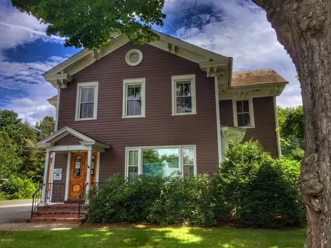 96 Main St, Sheffield, MA 01257 photo 2