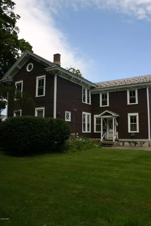 96 Main St, Sheffield, MA 01257 photo 5