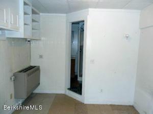 1075 Cape St, Lee, MA 01238 photo 6