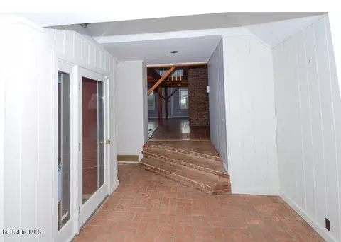 17 Webster Rd, Tyringham, MA 01264 photo 9