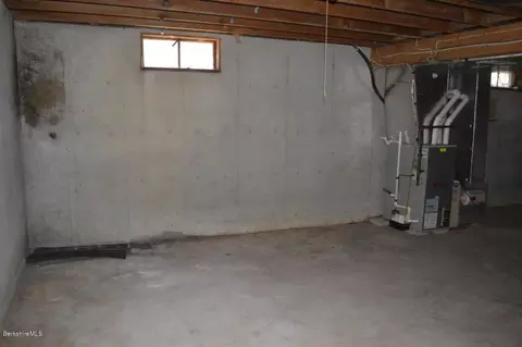 185 George St, Lee, MA 01238 photo 13
