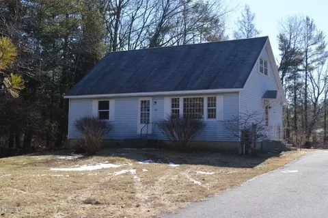 185 George St, Lee, MA 01238 photo 1