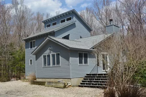 7 Sioux Rd, Becket, MA 01223 photo 1