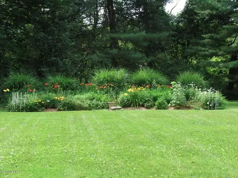 570 Devon Rd, Lee, MA 01238 photo 3