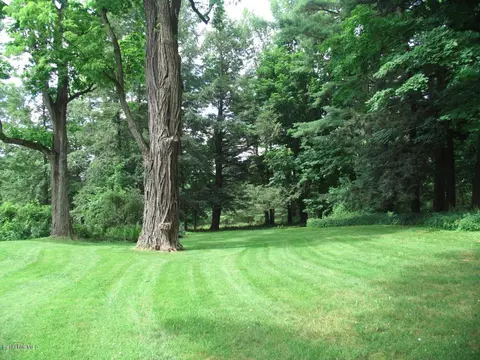 570 Devon Rd, Lee, MA 01238 photo 8